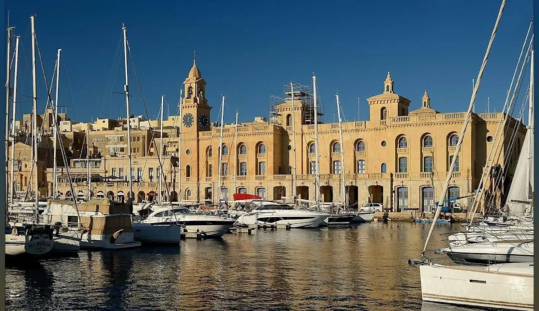 Charming Home With Stunning City Views In Birgu By 360 Estates Apartment