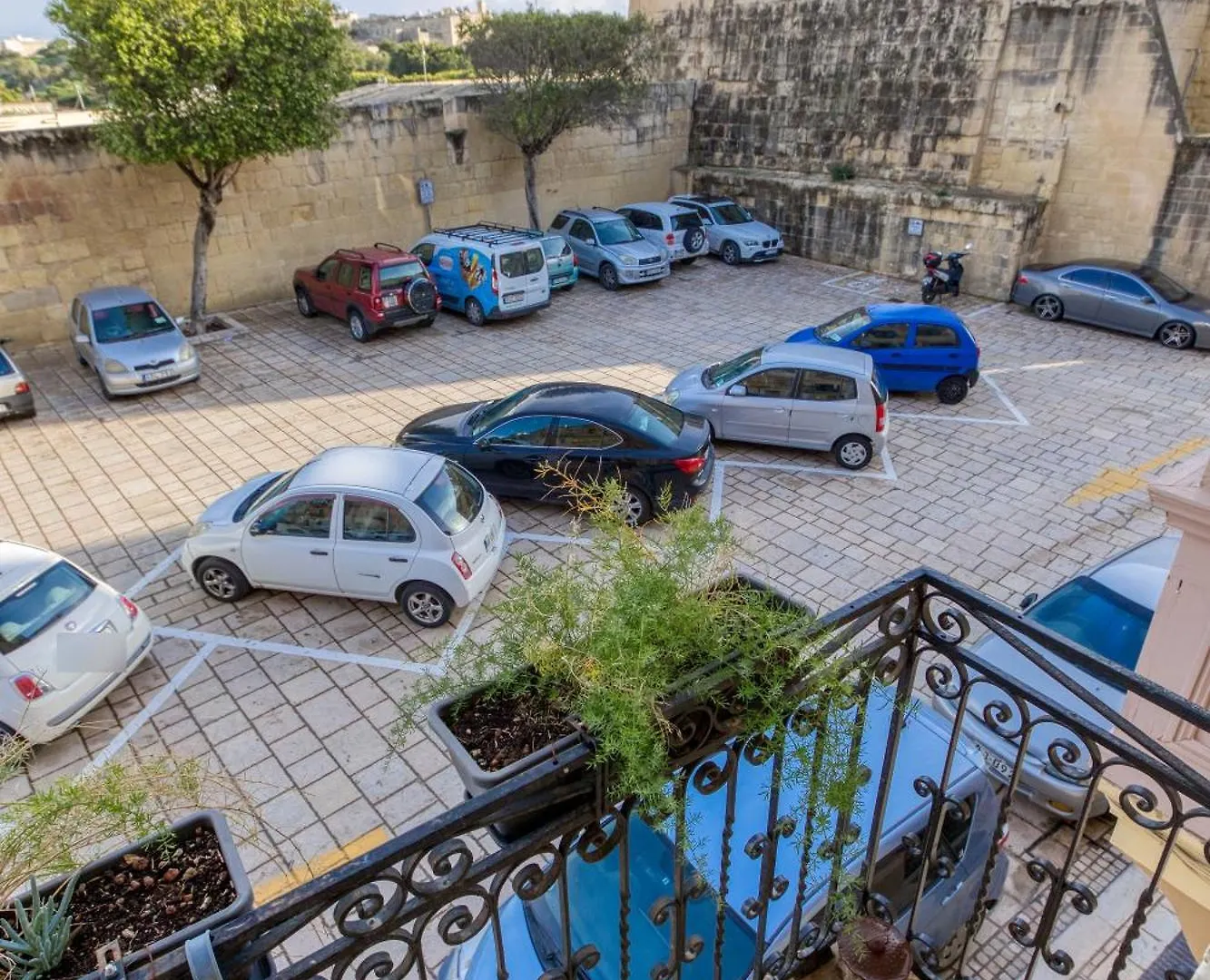 Charming Home With Stunning City Views In Birgu By 360 Estates